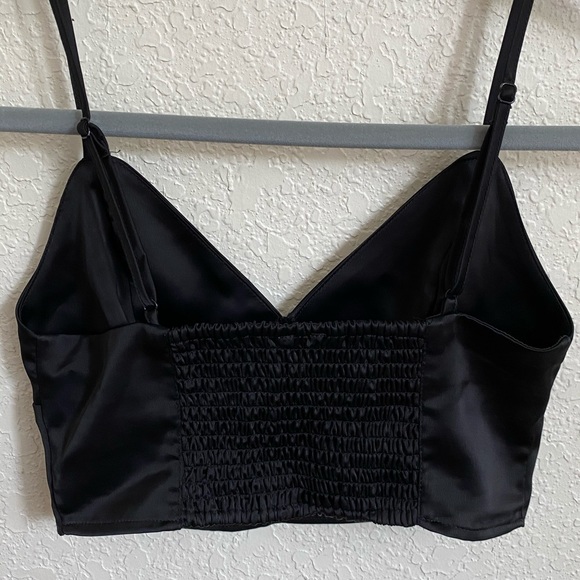 Cute Silk top - Picture 2 of 3